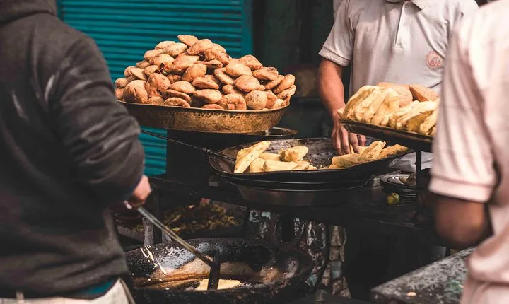 Food Walk tour of Old & New Delhi with a local guide