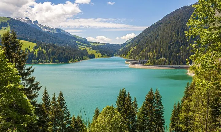 Historic Interlaken: Exclusive Private Tour with a Local Expert