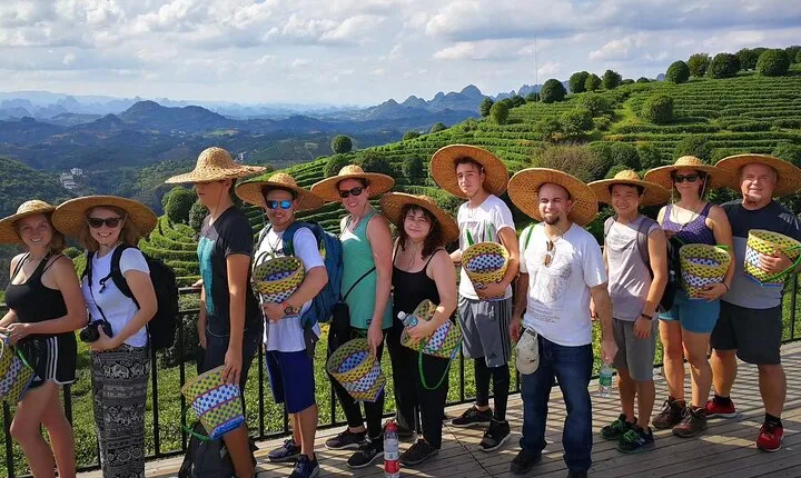 Half-day Tour: Largest Tea Plantation & Amazing Xianggong Hill
