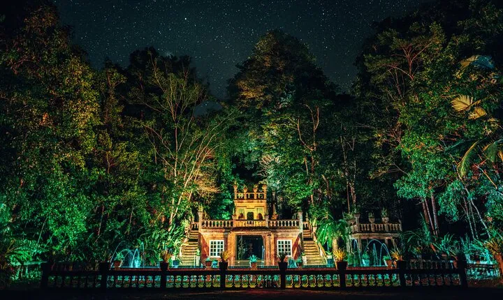 Award winning Paronella Park Day and Night Tour