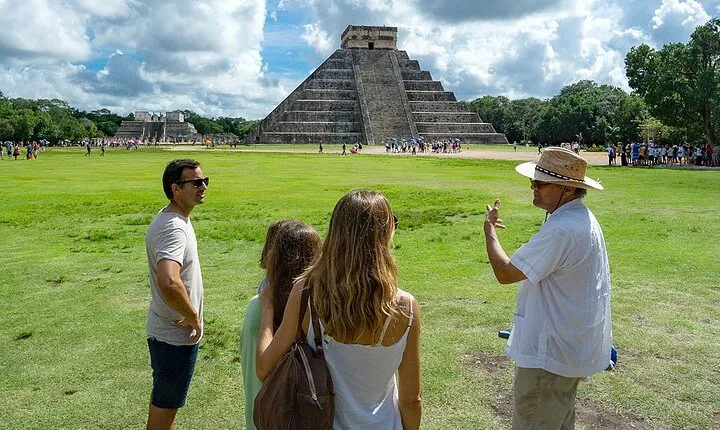 Chichen Itza Private Tour plus Cenote and Valladolid Visit