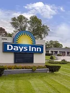 Days Inn by Wyndham Middletown