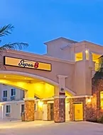 Super 8 by Wyndham Torrance LAX Airport Area
