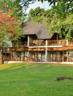 Cresta Mowana Safari Resort & SPA