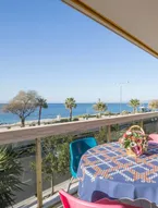 6 persons seaview Athens Riviera