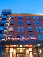 Hampton Inn and Suites by Hilton Downtown St Paul MN