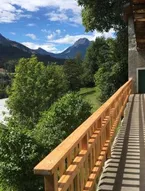 La casa del Noce, immersa nel verde delle Dolomiti