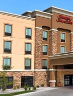 Hampton Inn By Hilton & Suites Fargo