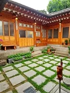 Bukchon Sosunjae Hanok Guesthouse