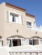 Luxury front line Villa in El Medano with jacuzzi