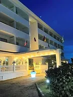 Domizia Palace Hotel