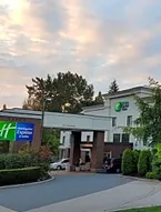 Holiday Inn Express and Suites Surrey