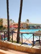 Dona Lola Macarena - Fantastic beach front townhouse withing only a few meters to the beach of calahonda - CS183