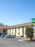 Quality Inn & Suites West Bend
