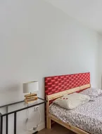 Spacious Apartment for 4 People in Bordeaux!
