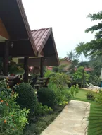 Hana Lanta Resort