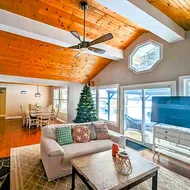 Cozy Escape, Kawarthas Cottage With Sauna