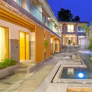 Floral Lux Hotel· Yunbian Hot Spring Hotel