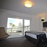 Quays Hotel