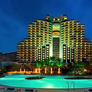 Le Meridien Al Aqah Beach Resort