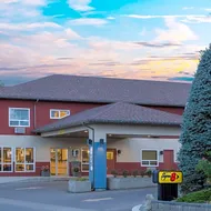 Super 8 by Wyndham Lethbridge