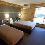 Lakeview Hotel Motel