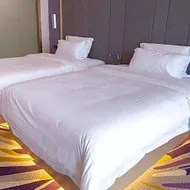 Lavande Hotel·Bazhong Fortune Center