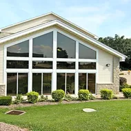 Crown Pointe Lodge; BW Signature Collection