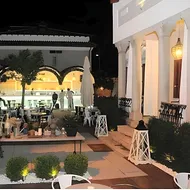 Life Gallery Hotel