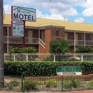 Golf Links Motel