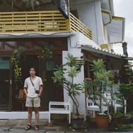 Floating House Hostel
