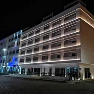 Oasis White Hotel