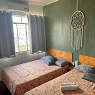 Quarto 6 no Centro de Itajaí, Ar+SmartTv