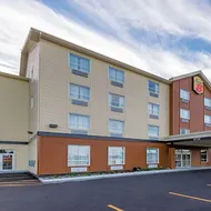 Super 8 by Wyndham Mont Laurier
