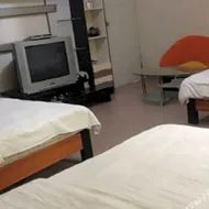Happy Migratory Bird Family Hostel