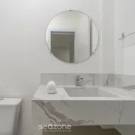 Apto confort�vel a 3min da Meia Praia RGO0502