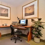 Days Inn & Conference Centre Renfrew