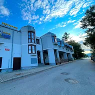 Hotel Laguna & restaurant