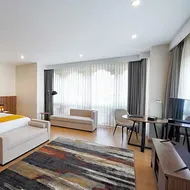 THE CAPITAL HOTEL
