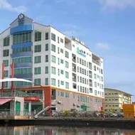 Plaza Sutera Biru Hotel