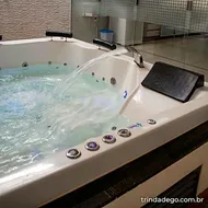 Casa com 2 quartos e banheira de Hidromassagem
