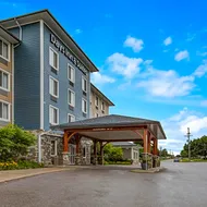Days Inn & Suites by Wyndham Lindsay