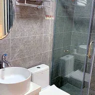 Fangxian Rich Hotel