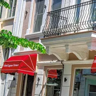 Laguna Terrace