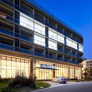 Urba Hotel (Shengsi Jihu Beach Branch)