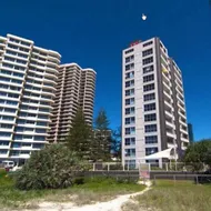 President Holiday Apartments
