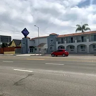 Crescent Inn
