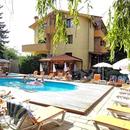 Family Hotel Iv