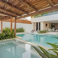 Zirene, Depto con jacuzzi priv