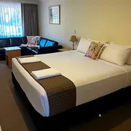 Emu Point Motel